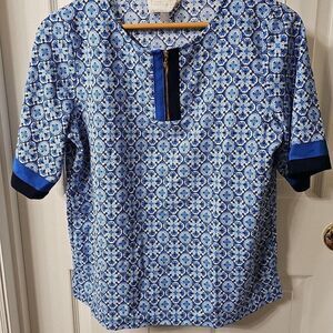 Pappagallo Women's Hazel Blue Geometric Mosaic Print Zip Neck Blouse Medium
